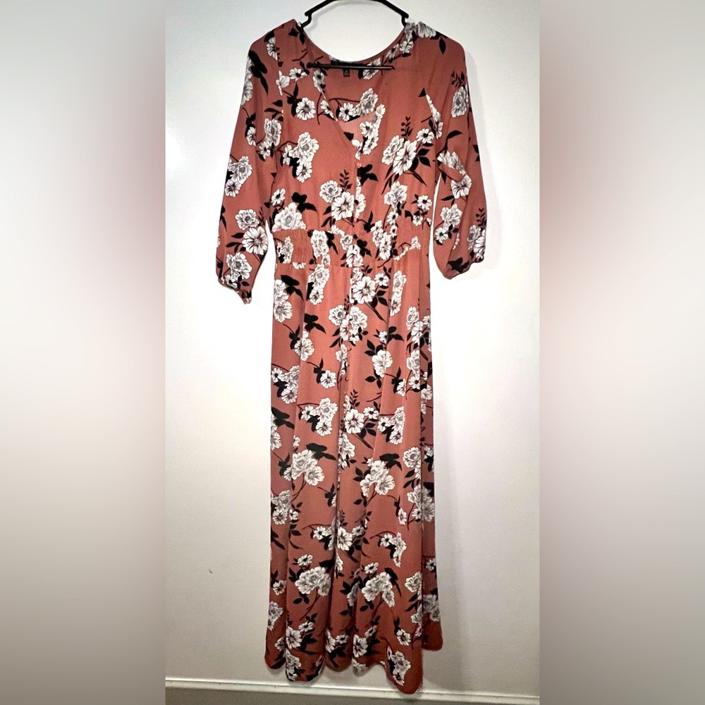 RYAN MICHELLE Floral Floor Length Dress, Size Medium, Fit & Flare, V-neck